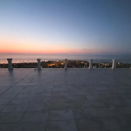 Borgo Panoramico N 9 * Tropea